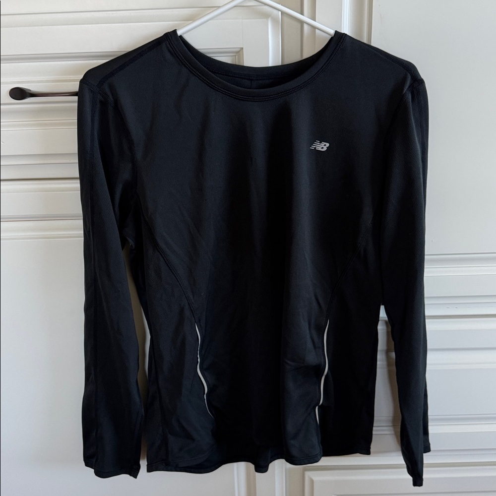 New Balance Women's Classic Black Long Sleeve Running Tee